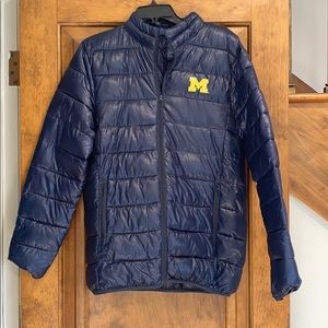 Michigan Wolverines Packable Jacket - EUC